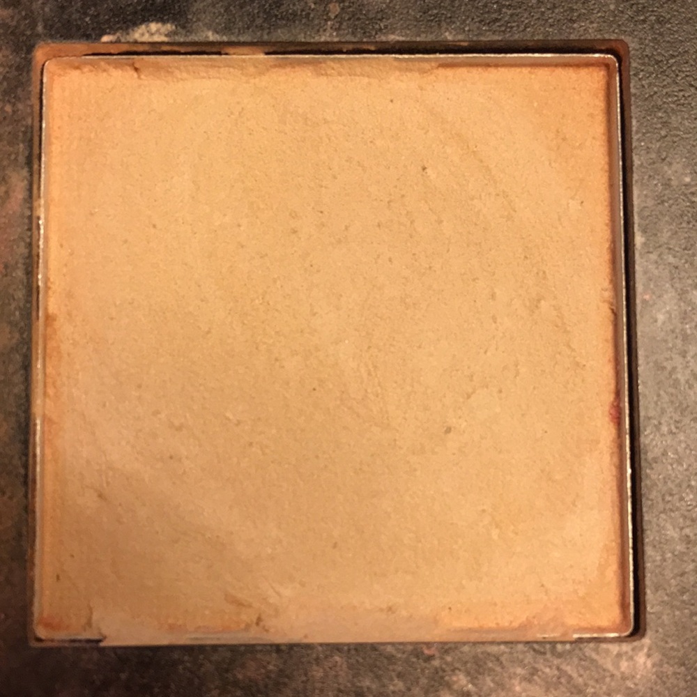 Makeup - Picture 9 of 13